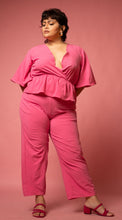 Load image into Gallery viewer, Holiday Trouser Pink
