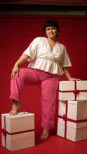 Load image into Gallery viewer, Holiday Trouser Pink
